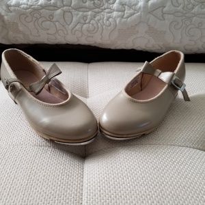 Girls Bloch Tap Shoes - size 12 little kids